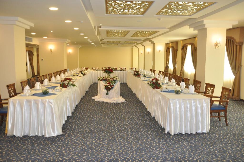 Rehana Plaza Hotel