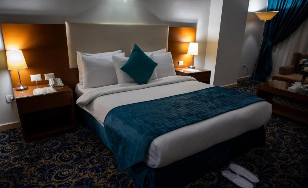 Rehana Plaza Hotel
