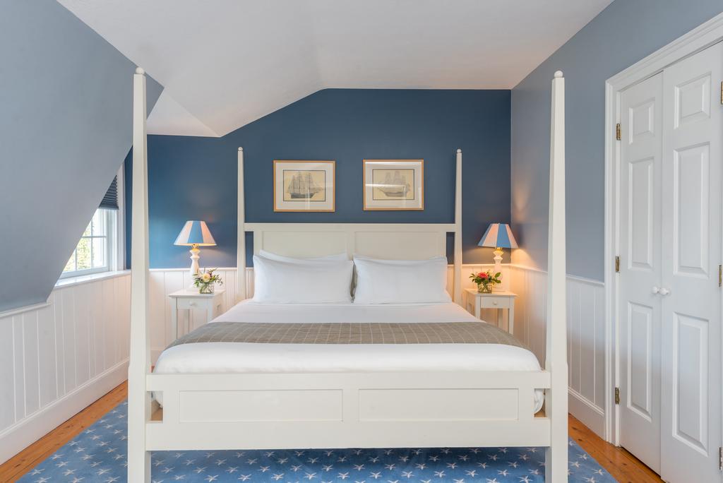 The Breakwater Inn and Spa