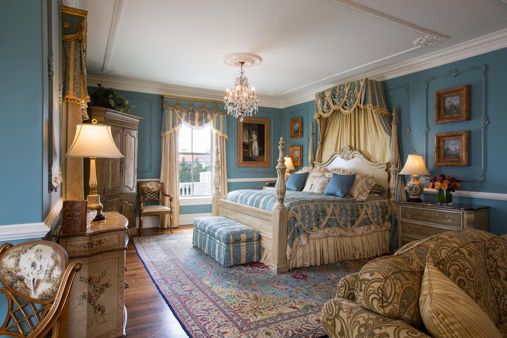 The Chanler at Cliff Walk