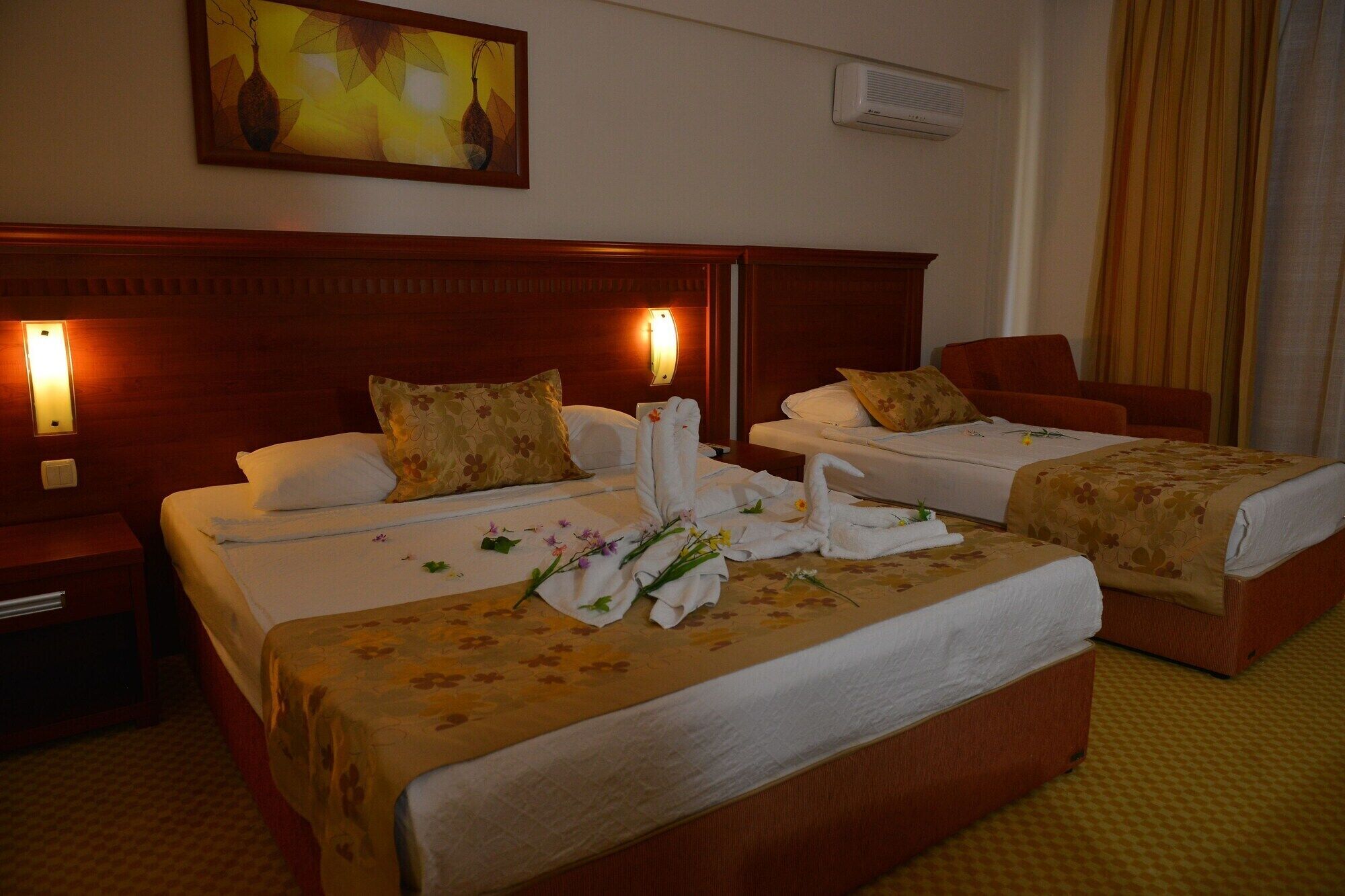 Laphetos Beach Resort & Spa
