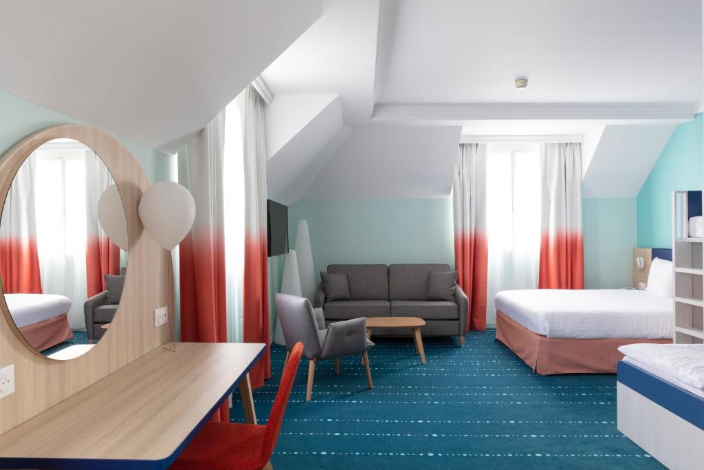 Grand Magic Hotel Marne La Vallee (Formerly Magic Circus)