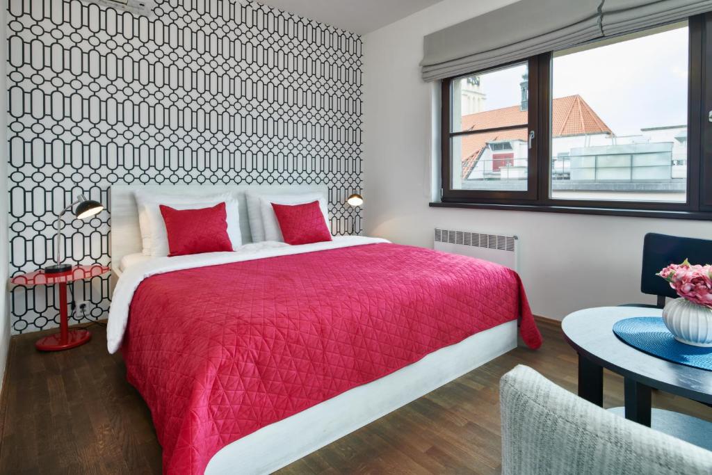 4 Arts Apartments by Adrez Living