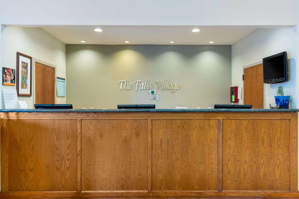 Bluegreen Vacations The Falls Village, an Ascend Resort