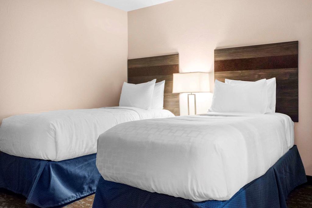 Clarion Inn Copper King Convention Center