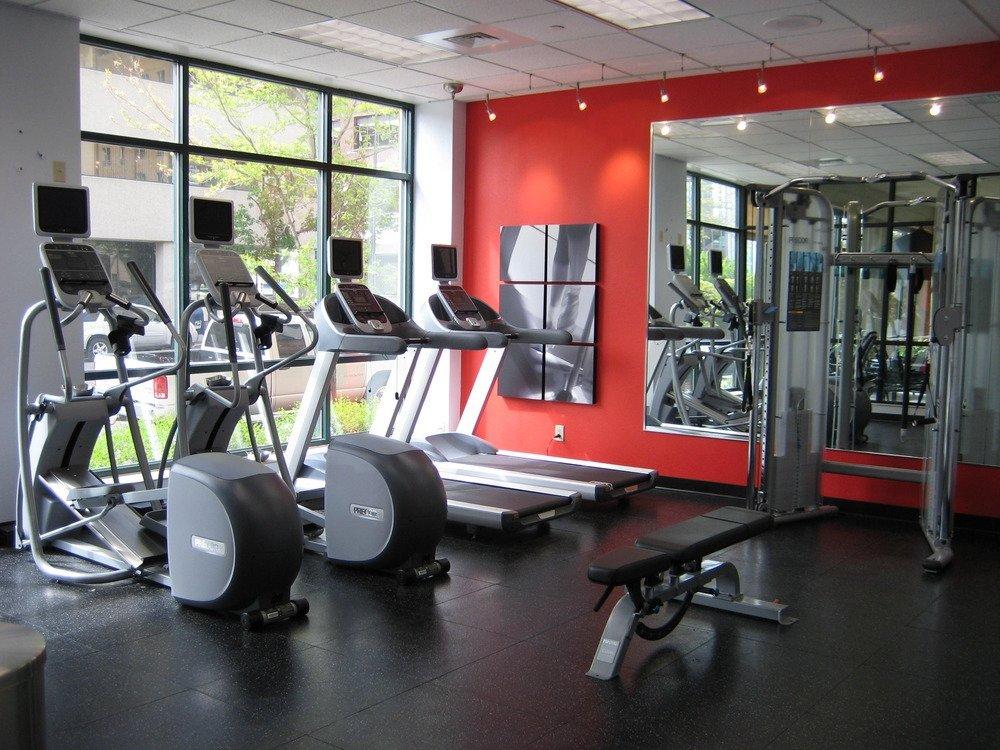 Radisson Quad City Plaza