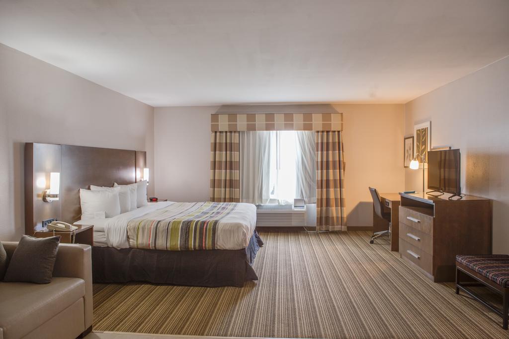 Country Inn & Suites by Radisson, Harlingen, TX
