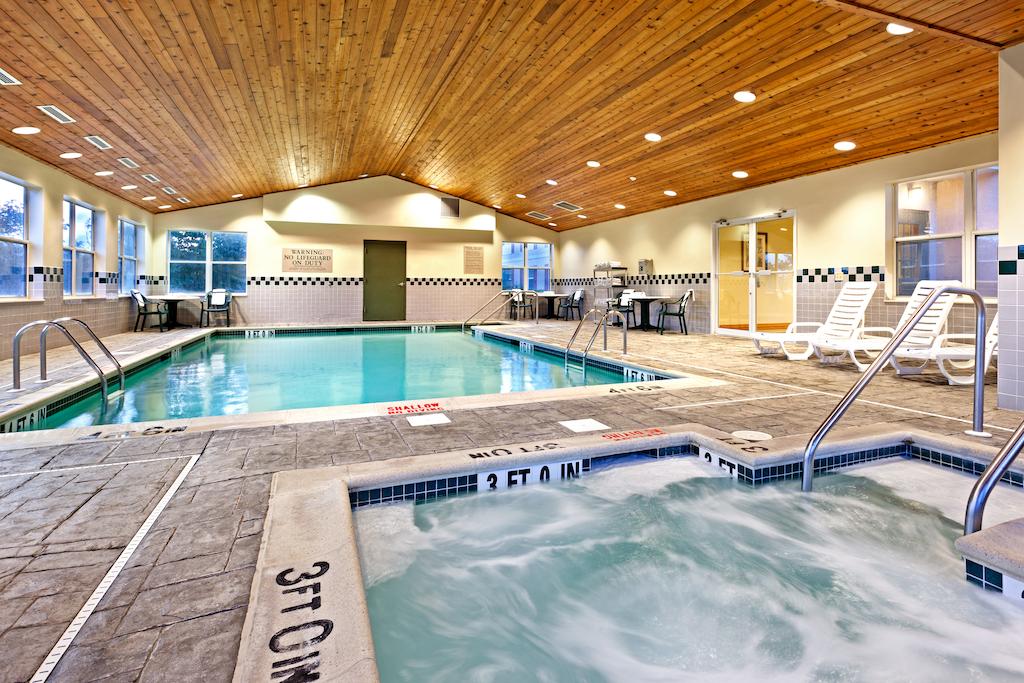 Country Inn & Suites by Radisson, Harrisburg Northeast (Hershey), PA