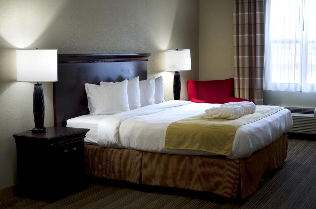Country Inn & Suites by Radisson, Ithaca, NY