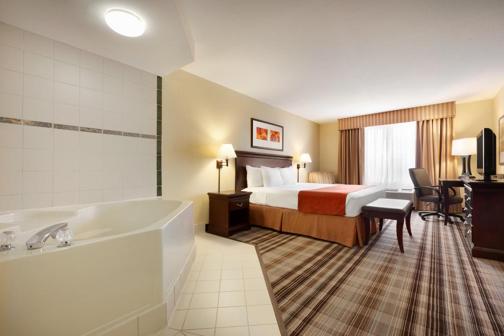Country Inn & Suites by Radisson Lexington VA