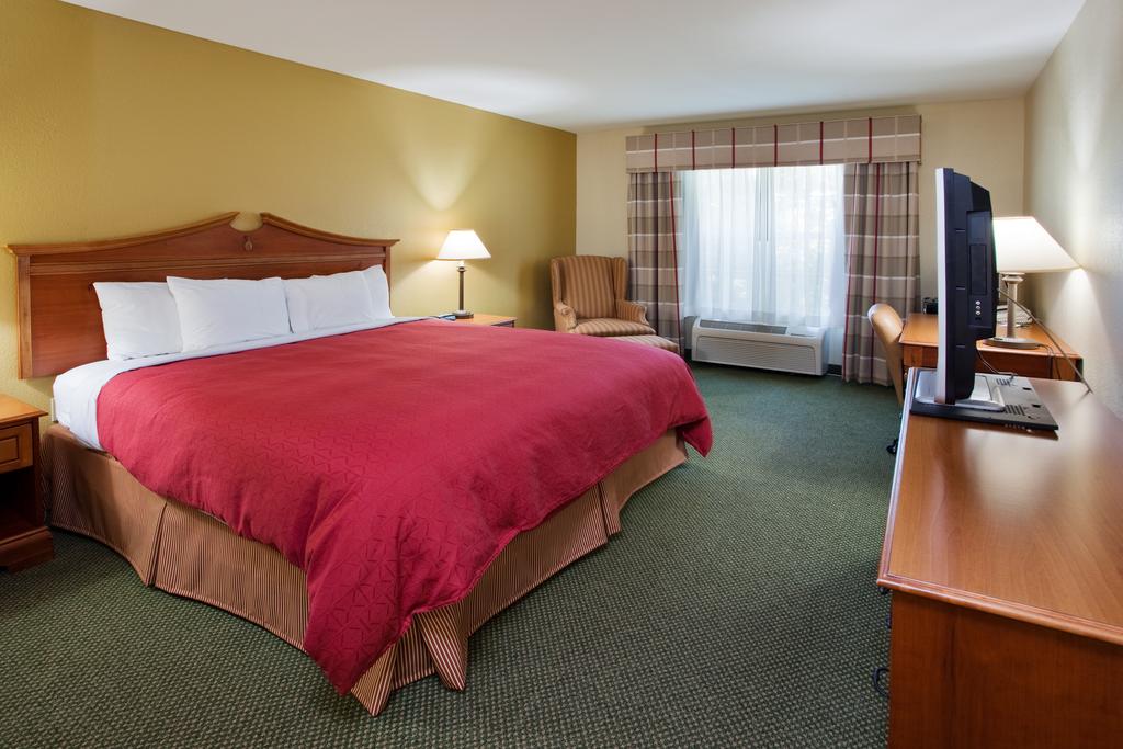 Country Inn & Suites by Radisson, Newnan, GA
