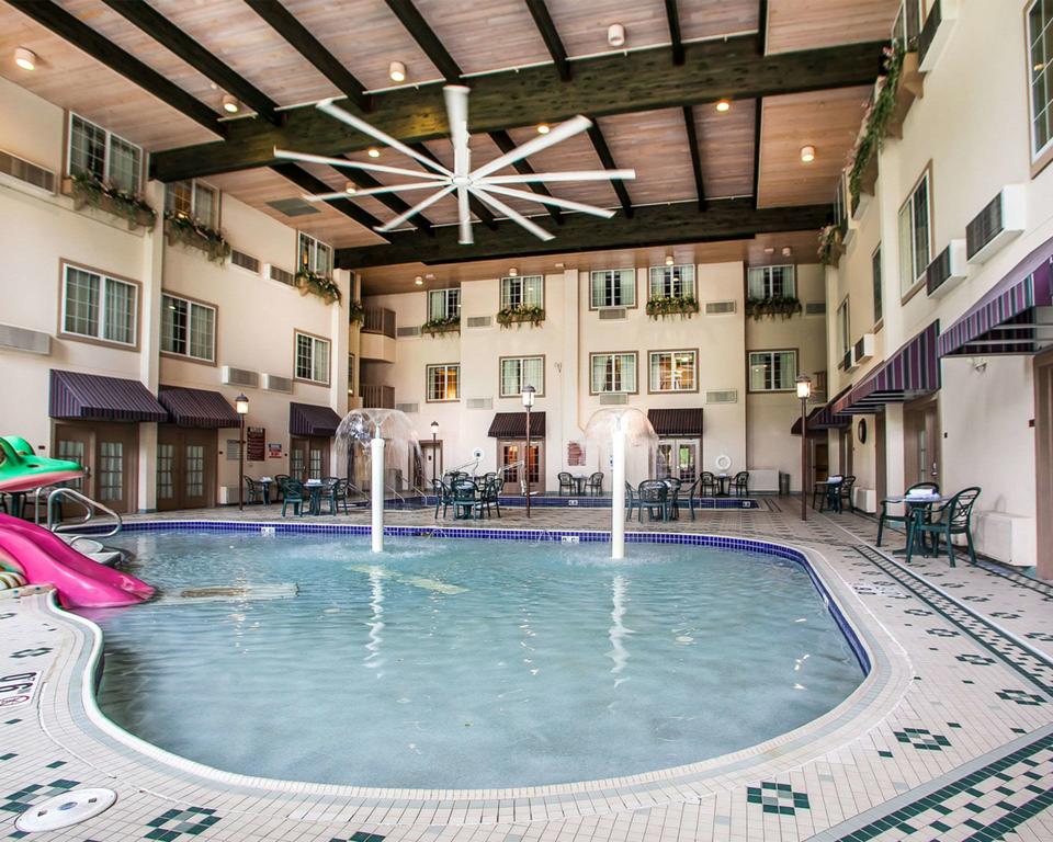 Comfort Suites Milwaukee Airport