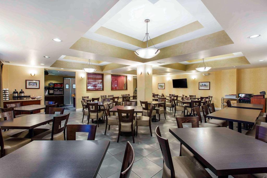 The Oaks Hotel & Suites, an Ascend Hotel Collection Member