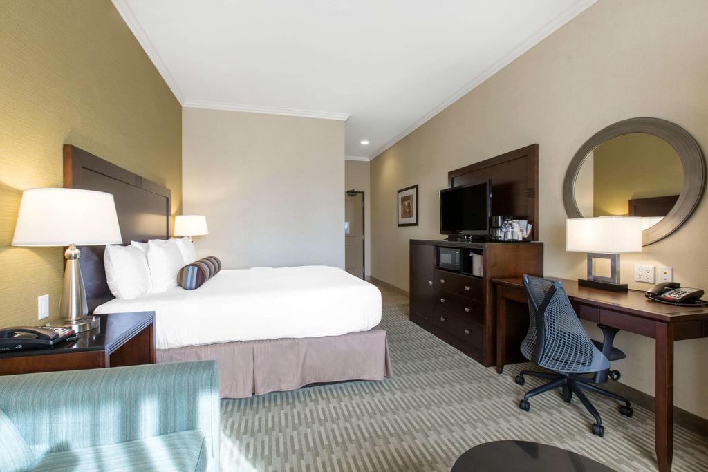 The Oaks Hotel & Suites, an Ascend Hotel Collection Member