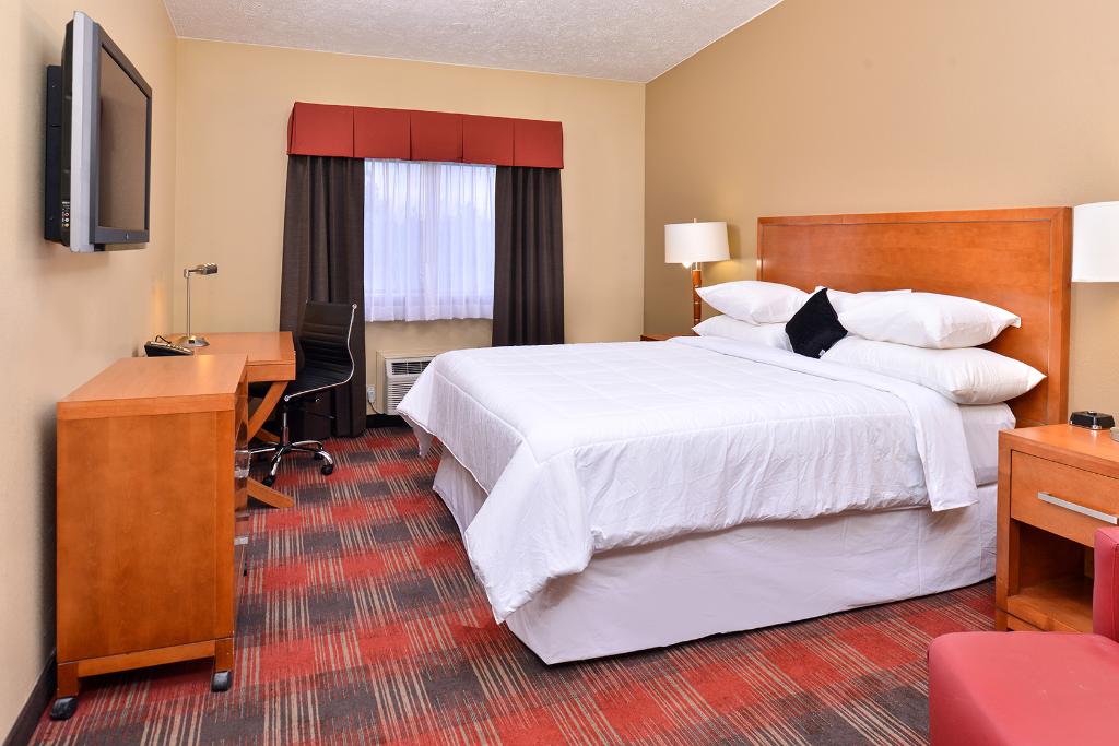 Quality Inn & Suites Airport