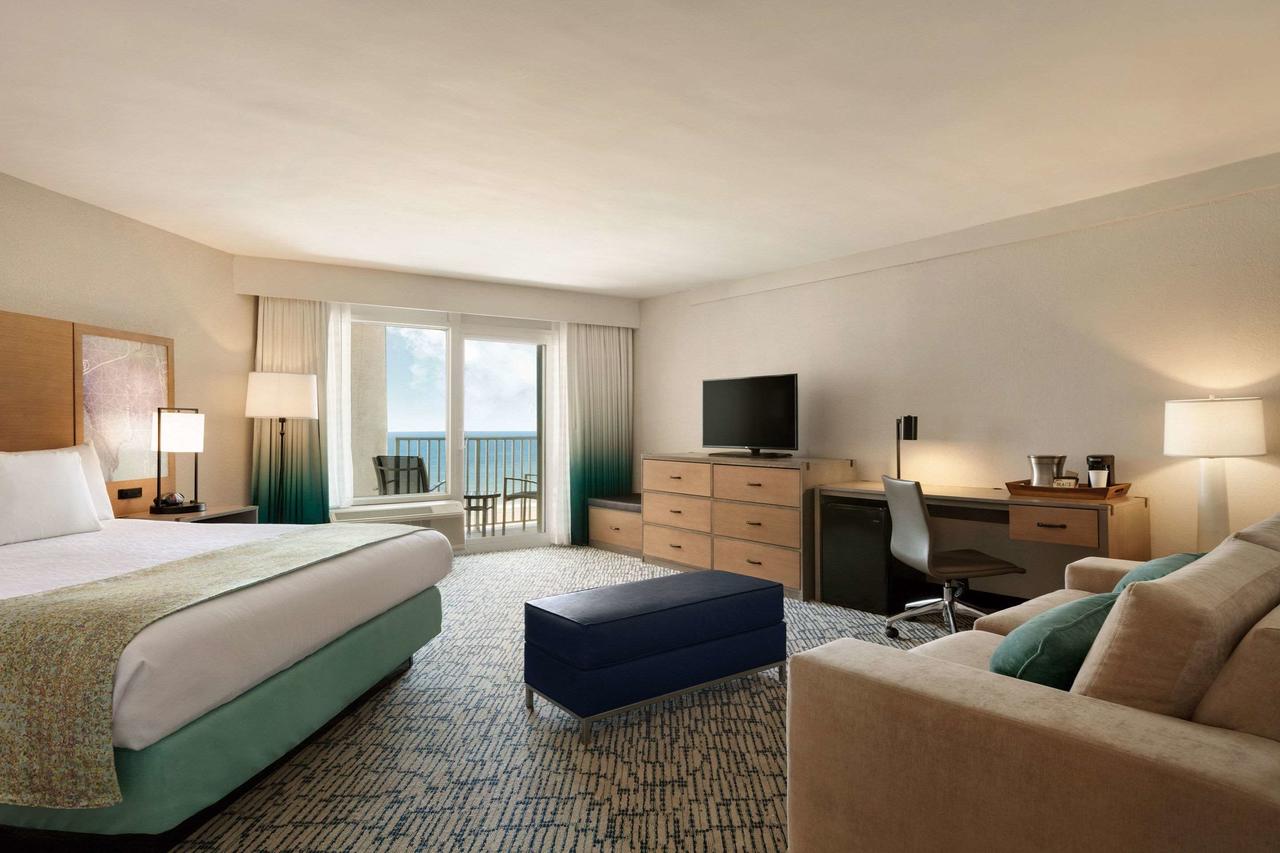 Surfbreak Oceanfront Hotel, Ascend Hotel Collection