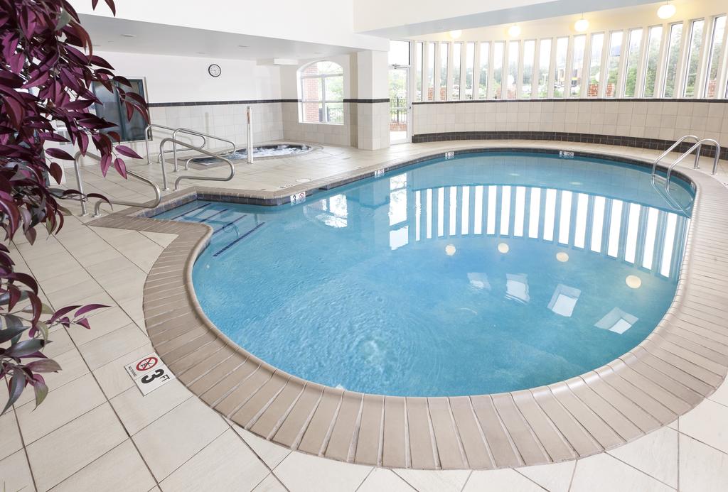 Country Inn & Suites by Radisson, Potomac Mills Woodbridge, VA