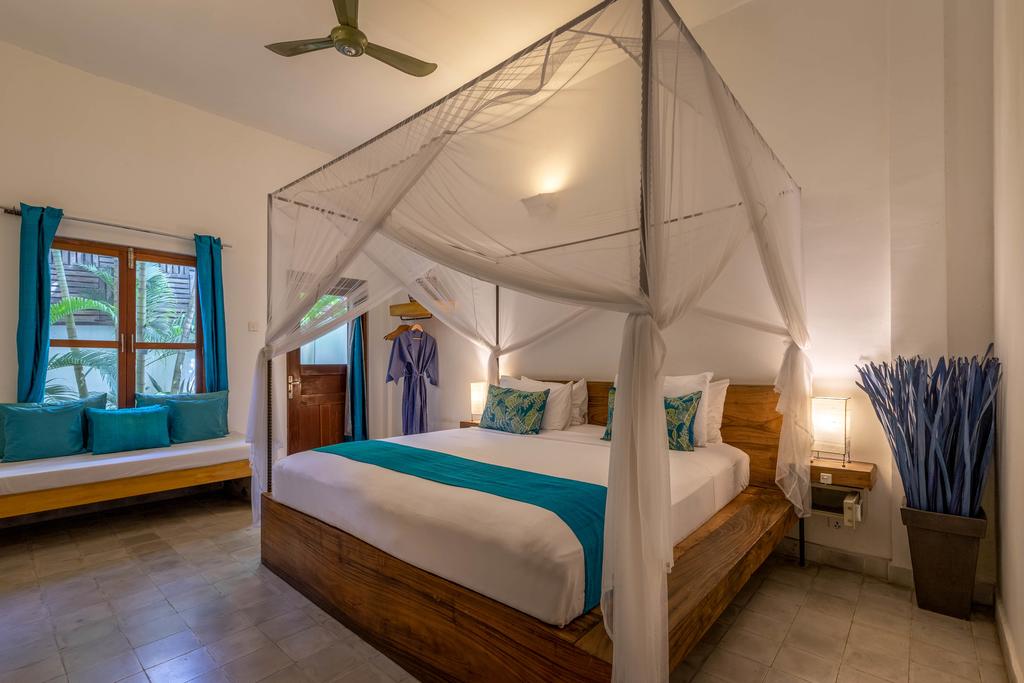 Blue Lime Hotel