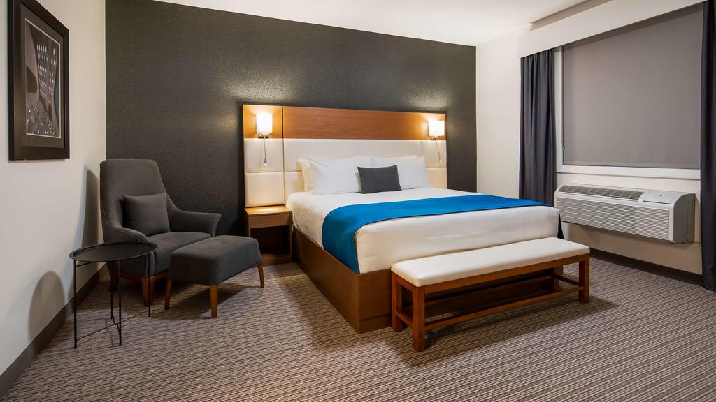Executive Residency by Best Western Calgary City View North