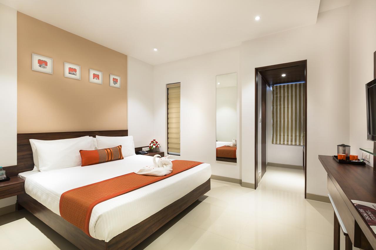 The Lotus Hotel Sameera Chennai