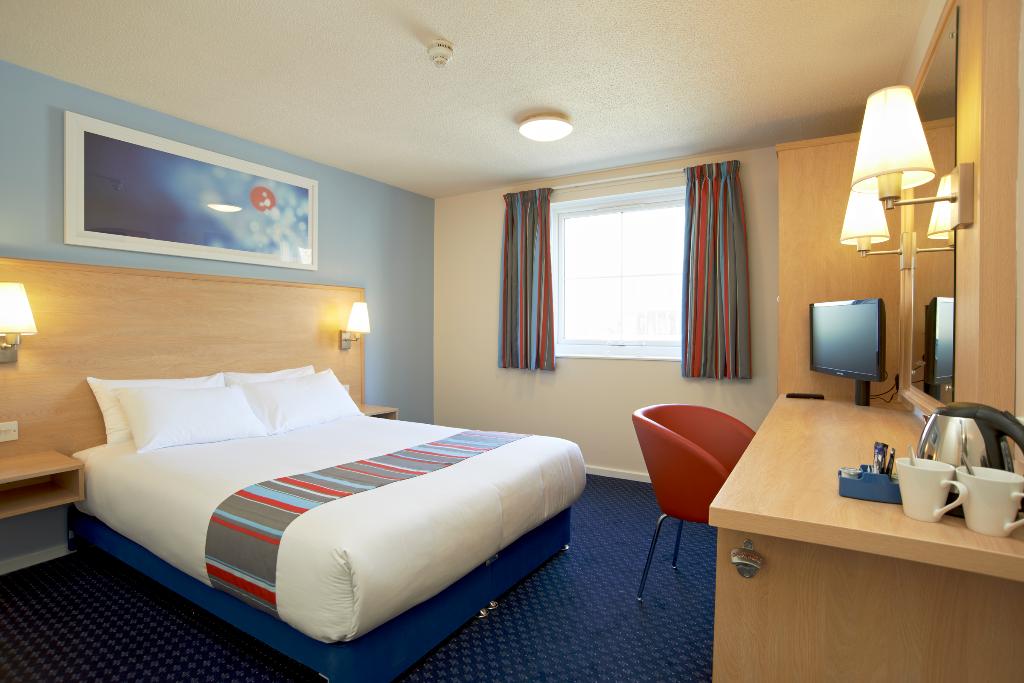 Travelodge Perth Broxden Junction