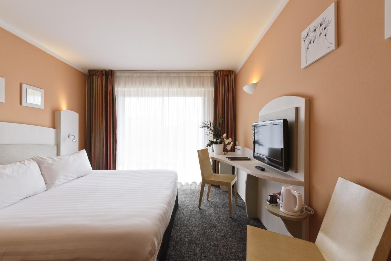 Best Western Astoria