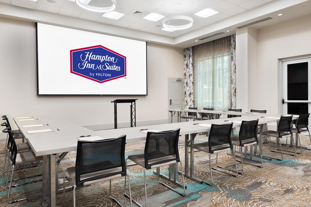 Hampton Inn & Suites Atlanta Buckhead Place, GA