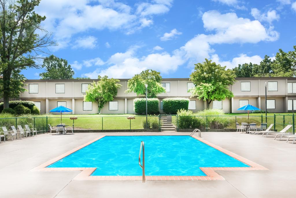 Ramada Hotel & Conference Center by Wyndham Lexington North
