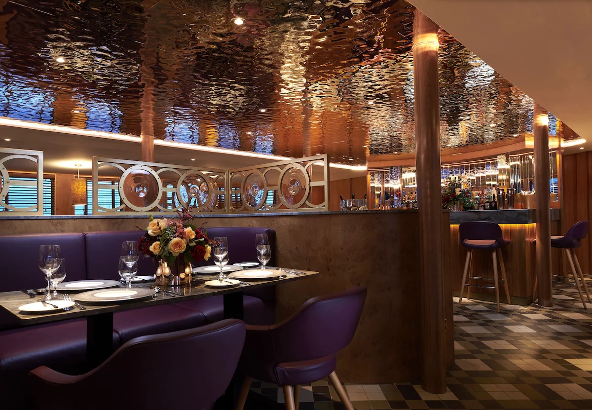 Fingal - A Luxury Floating Hotel
