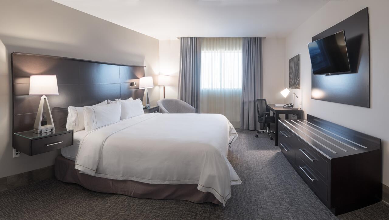 Holiday Inn Express & Suites Silao Aeropuerto - Terminal