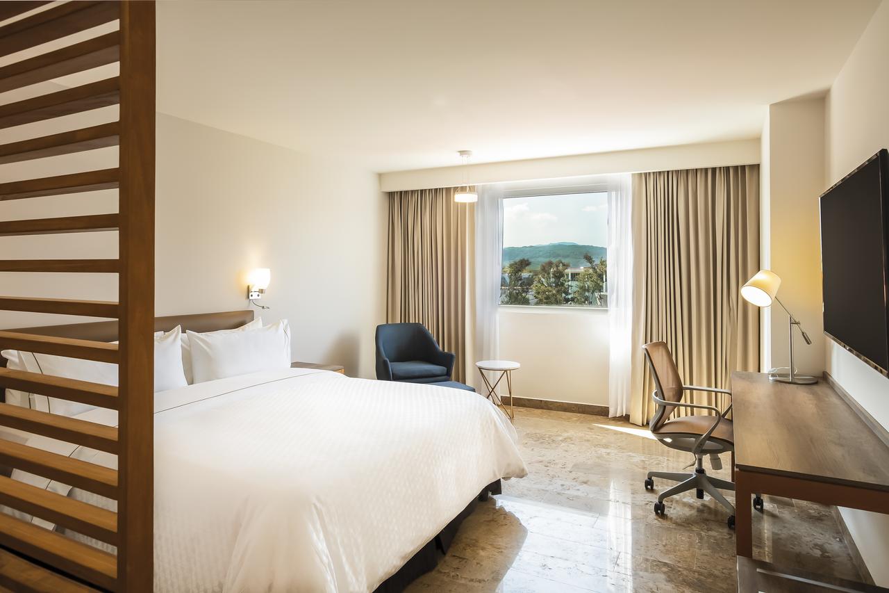 Fiesta Inn Guadalajara Poniente