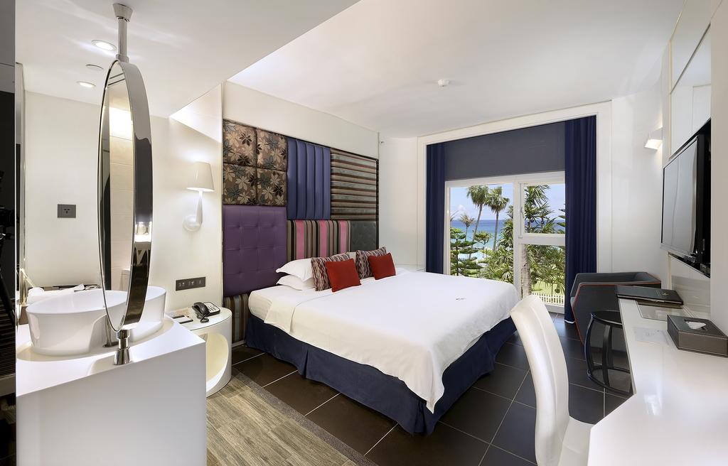 Chateau Beach Resort