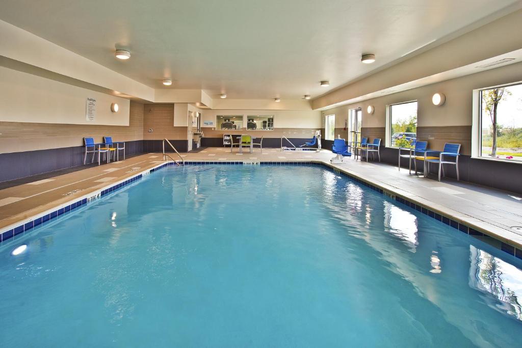 Holiday Inn Express N Ste Ann Arbor West