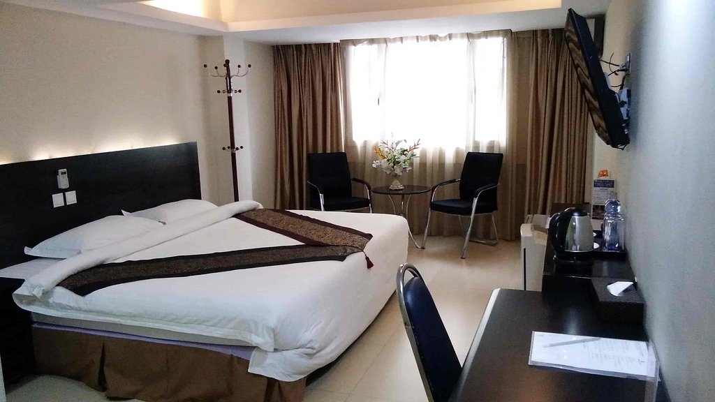 Hotel 51