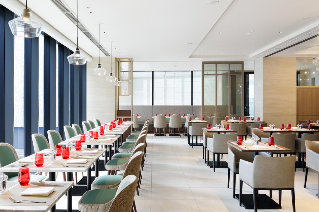 Courtyard By Marriott Osaka Honmachi