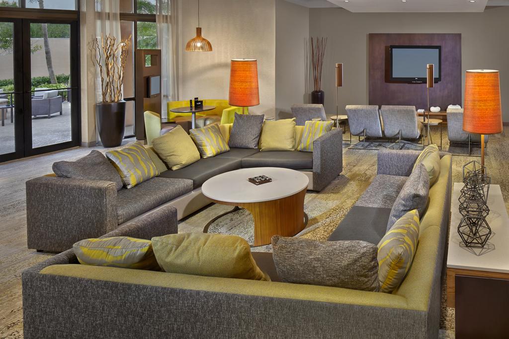 Courtyard By Marriott Stuart