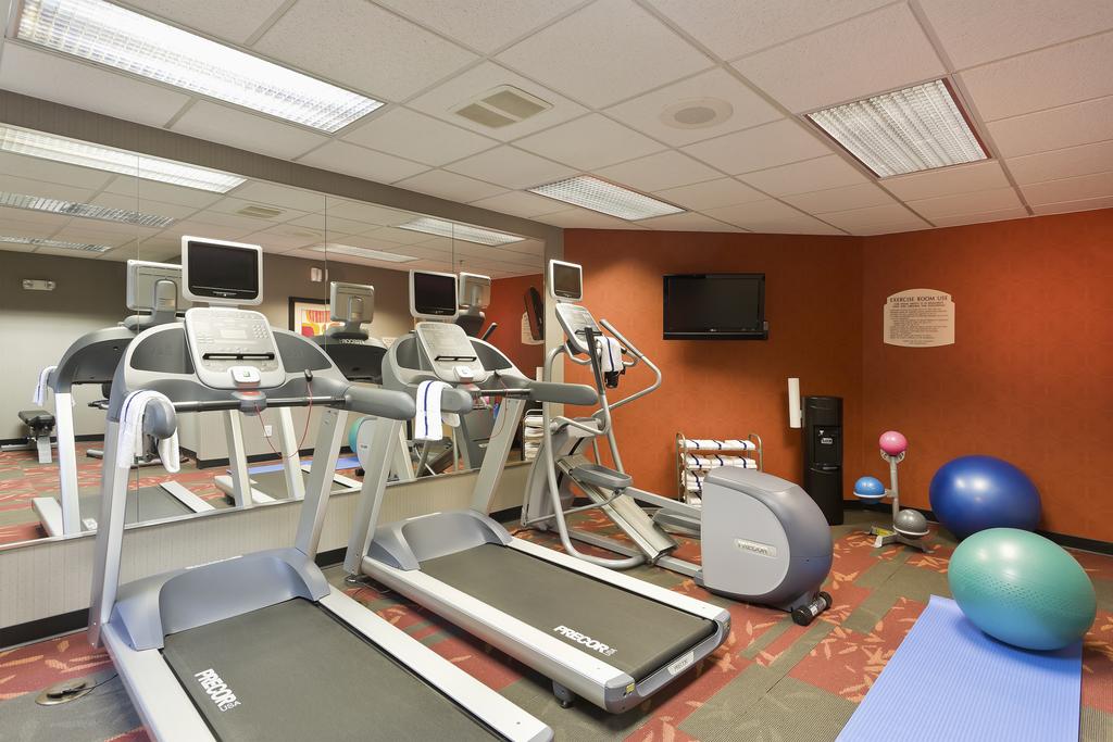 Residence Inn Houston The Woodlands / Lake Front Circle