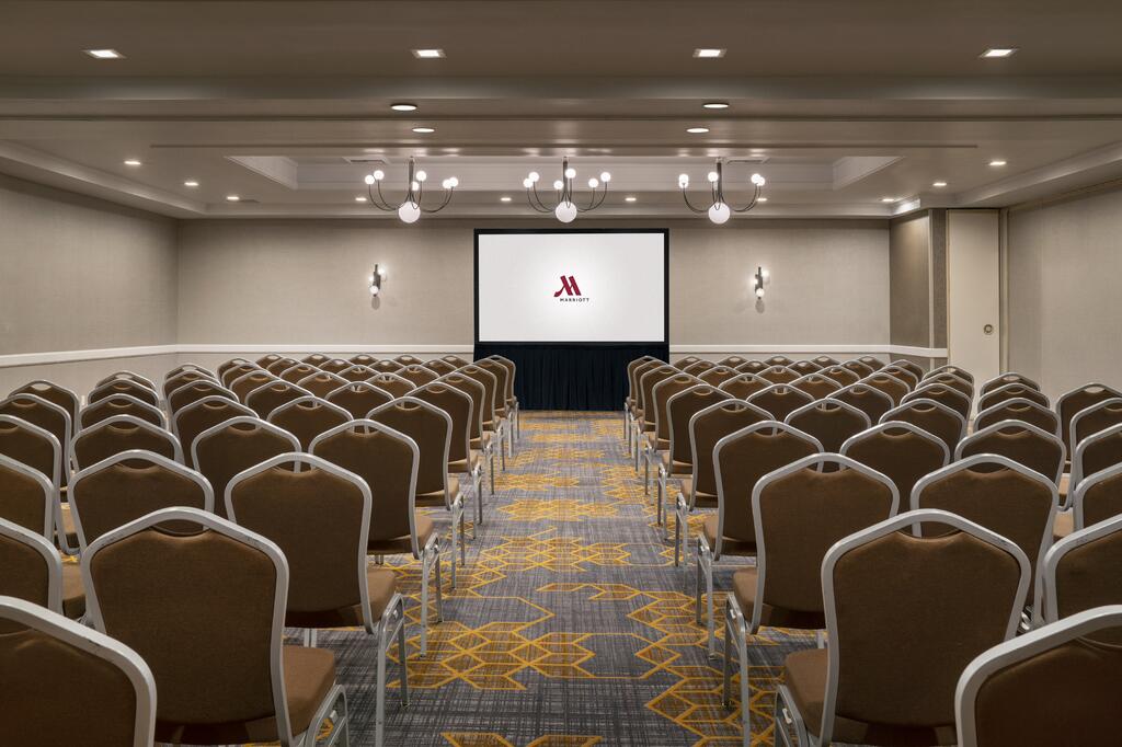 Visalia Marriott at the Convention Center