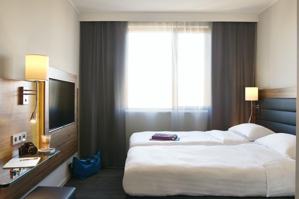 Moxy Southampton