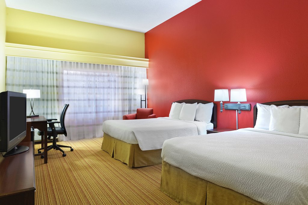 Courtyard by Marriott Chesapeake