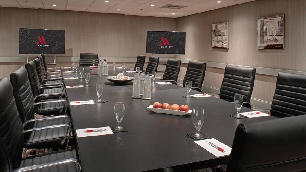Marriott East Lansing at University Place