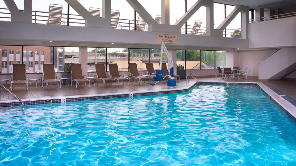 Marriott East Lansing at University Place