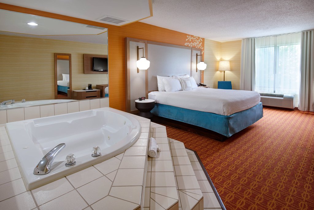 Fairfield Inn & Suites by Marriott Detroit Farmington Hills