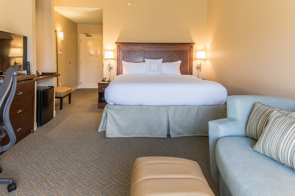 Courtyard by Marriott Charleston Mount Pleasant
