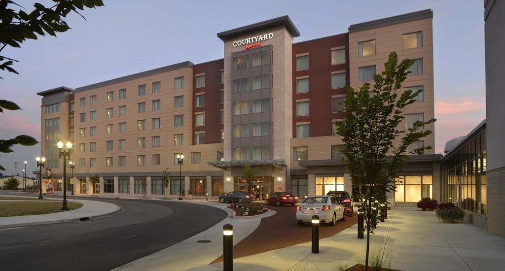 Courtyard Muncie at Horizon Convention Center