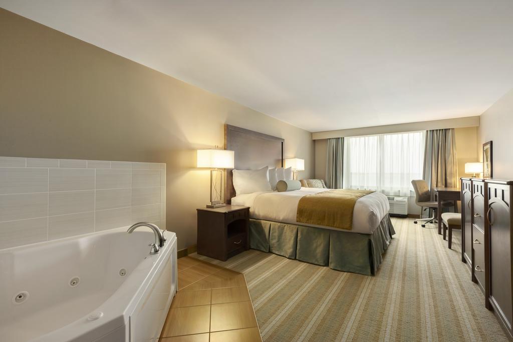 Country Inn & Suites by Radisson, Bemidji, MN