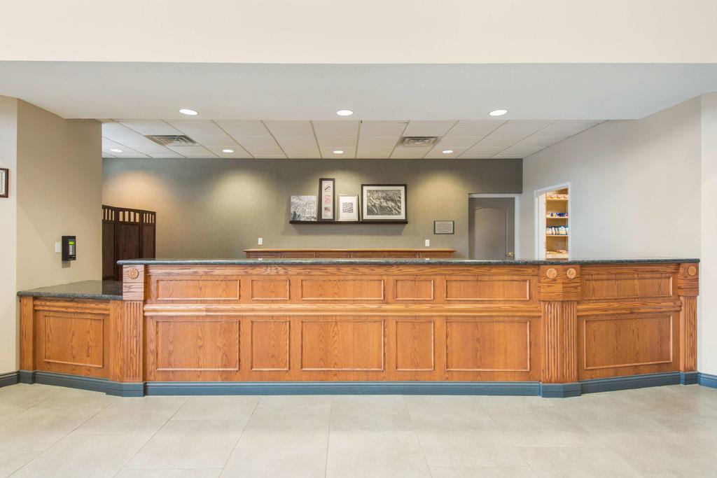 Country Inn & Suites by Radisson, Port Canaveral, FL