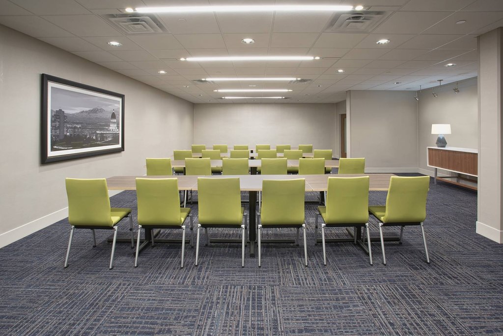 Holiday Inn Express And Suites Prospect Heights