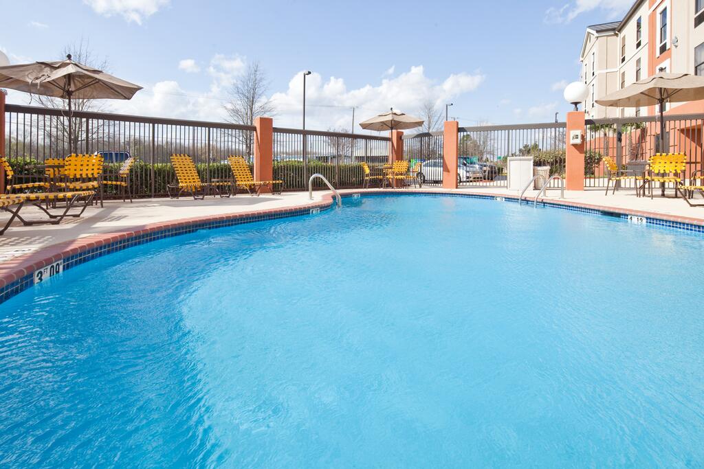 Wingate by Wyndham Ridgeland (Formerly Holiday Inn Express)