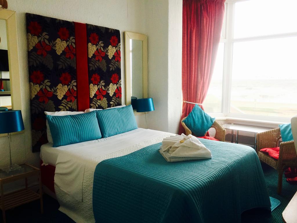 Charlton Hotel